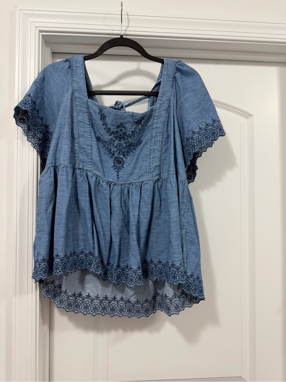 Old Navy Blue Embroidered Chambray Peplum Top